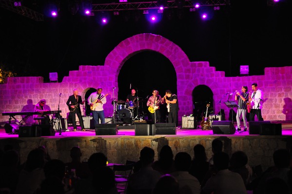 California All Star Blues Band at Zouk Mikael